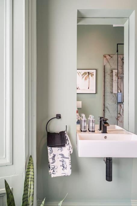 Boutique Home Stay - Bliss Studio Paisley Zewnętrze zdjęcie